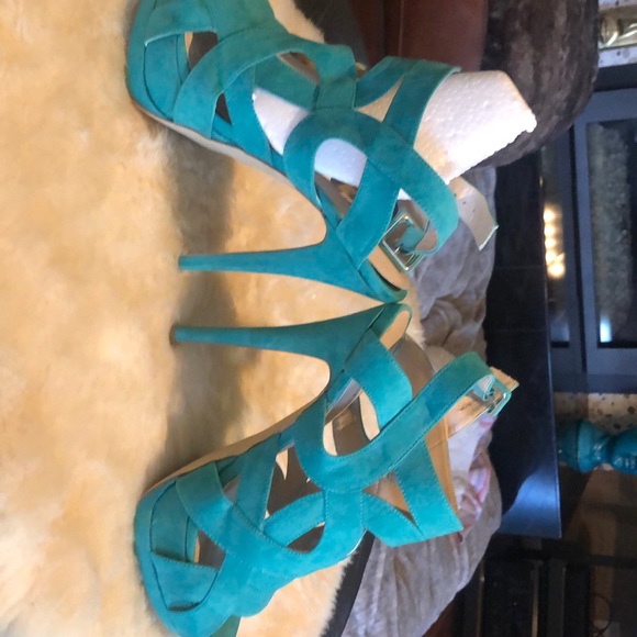 Suede Green Sky-High Heels♥️ - Picture 2 of 4